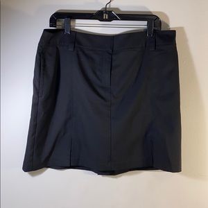 Izod golf skort black size 14